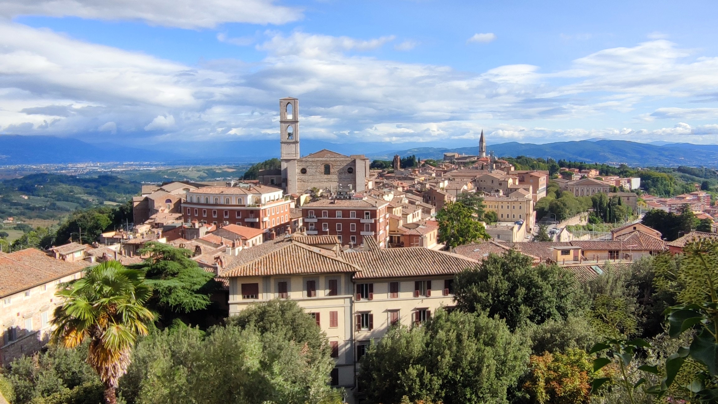 Una vista di Perugia dal belvedere di piazza Indipendenza