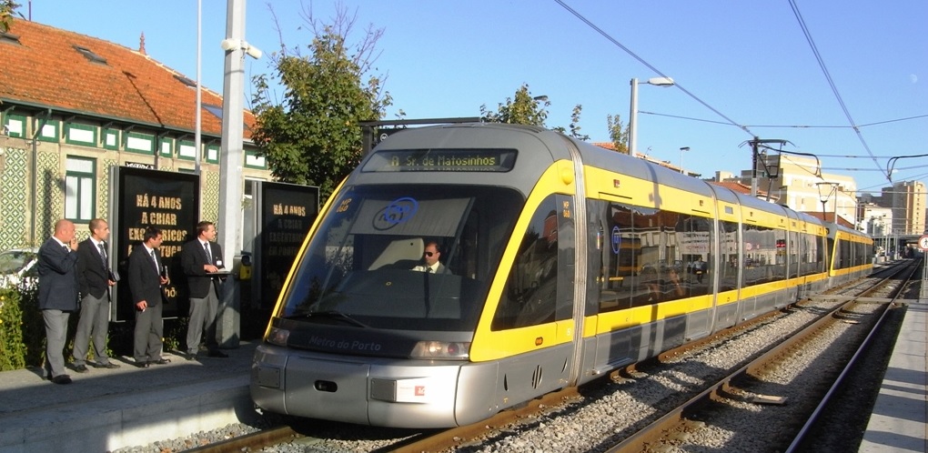 Una fermata della metropolitana di Oporto